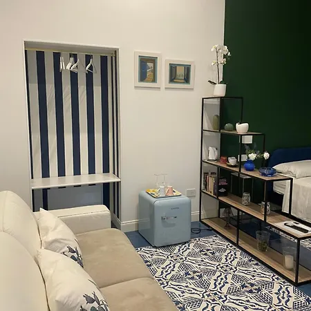 Gramsci 16 בית הארחה נאפולי